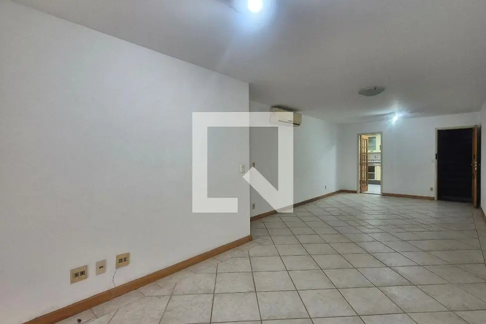 Apartamento com 3 quartos à venda, 143m2 em Rio De Janeiro - RJ - imagem 3 Foto 3 de Apartamento com 3 quartos à venda, 143m2 em Rio De Janeiro - RJ
