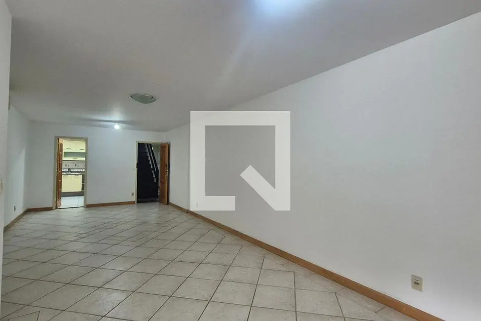 Apartamento com 3 quartos à venda, 143m2 em Rio De Janeiro - RJ - imagem 4 Foto 4 de Apartamento com 3 quartos à venda, 143m2 em Rio De Janeiro - RJ