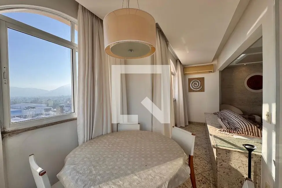 Apartamento com 3 quartos à venda, 139m2 em Rio De Janeiro - RJ - imagem 2 Foto 2 de Apartamento com 3 quartos à venda, 139m2 em Rio De Janeiro - RJ