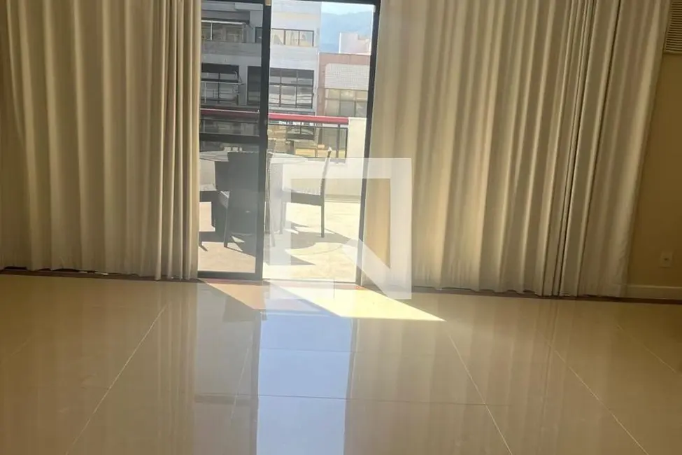 Apartamento com 3 quartos à venda, 194m2 em Rio De Janeiro - RJ - imagem 9 Foto 9 de Apartamento com 3 quartos à venda, 194m2 em Rio De Janeiro - RJ
