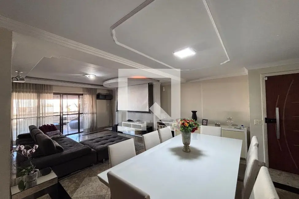 Apartamento com 5 quartos à venda, 217m2 em Rio De Janeiro - RJ - imagem 8 Foto 8 de Apartamento com 5 quartos à venda, 217m2 em Rio De Janeiro - RJ