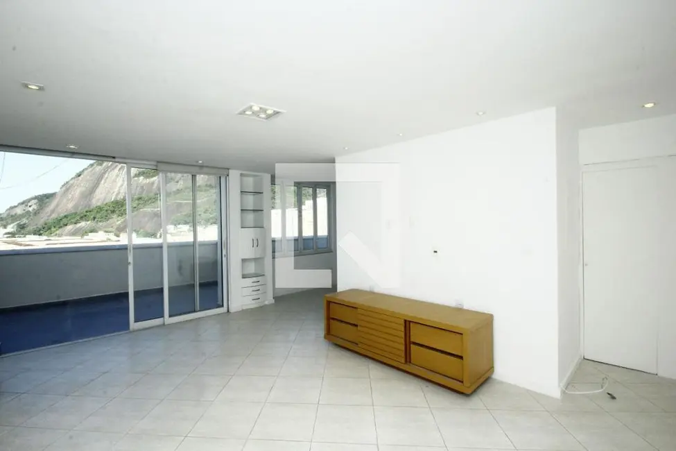 Apartamento com 2 quartos à venda, 150m2 em Botafogo, Rio De Janeiro - RJ - imagem 1 Foto 1 de Apartamento com 2 quartos à venda, 150m2 em Botafogo, Rio De Janeiro - RJ