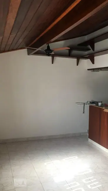 Casa de Condomínio com 3 quartos à venda, 220m2 em Rio De Janeiro - RJ - imagem 4 Foto 4 de Casa de Condomínio com 3 quartos à venda, 220m2 em Rio De Janeiro - RJ