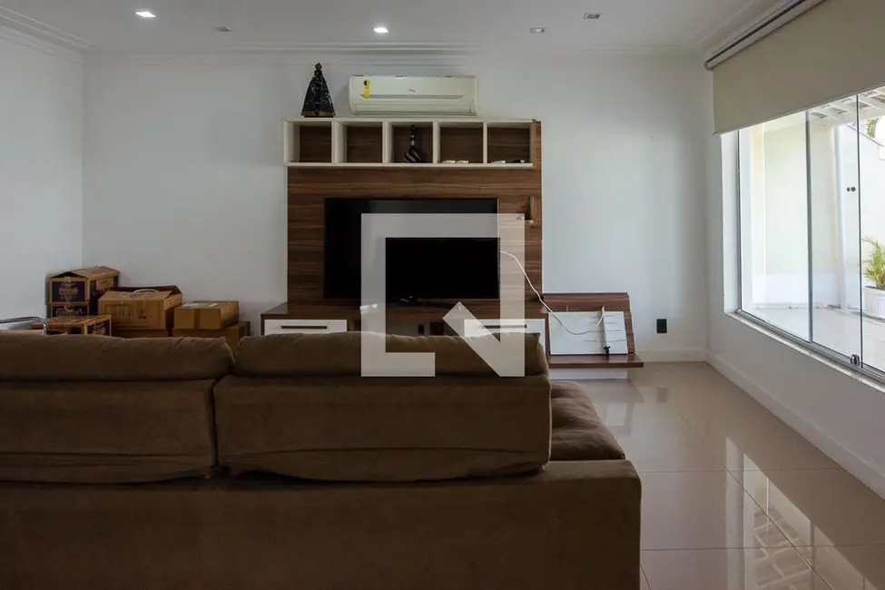 Casa de Condomínio com 5 quartos à venda, 250m2 em Rio De Janeiro - RJ - imagem 5 Foto 5 de Casa de Condomínio com 5 quartos à venda, 250m2 em Rio De Janeiro - RJ