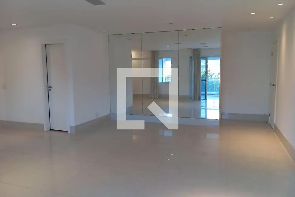 Casa com 3 quartos à venda, 158m2 em Barra da Tijuca, Rio De Janeiro - RJ - imagem 5 Foto 5 de Casa com 3 quartos à venda, 158m2 em Barra da Tijuca, Rio De Janeiro - RJ