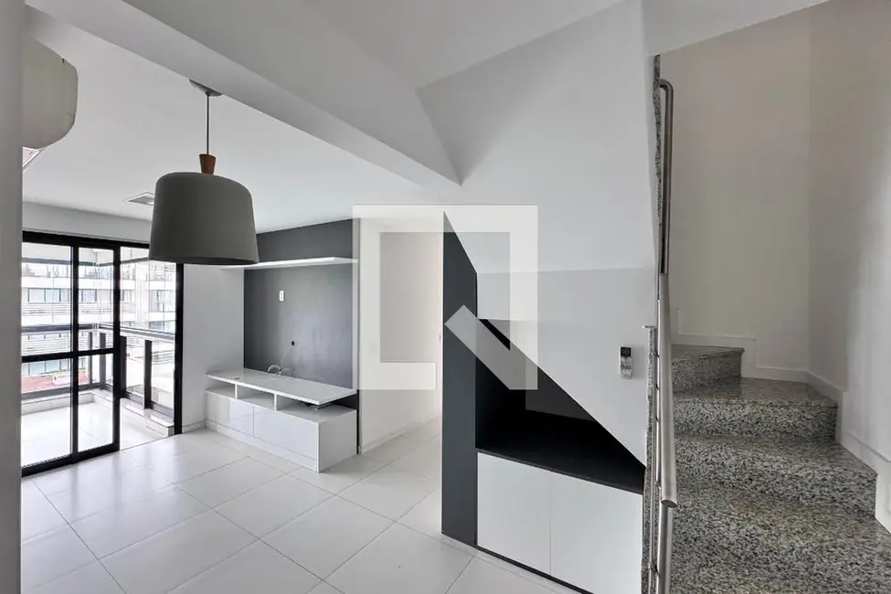 Apartamento com 3 quartos à venda, 148m2 em Rio De Janeiro - RJ - imagem 1 Foto 1 de Apartamento com 3 quartos à venda, 148m2 em Rio De Janeiro - RJ