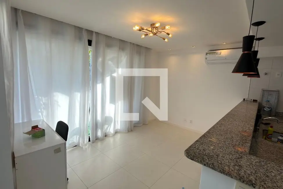 Foto 2 de Casa com 3 quartos à venda, 140m2 em Rio De Janeiro - RJ