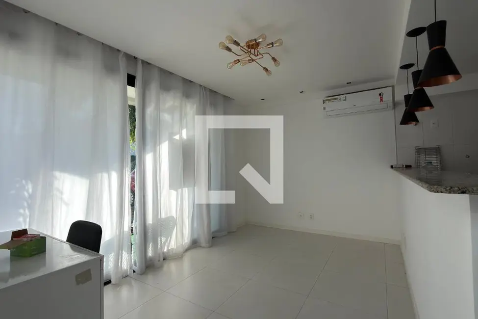 Foto 1 de Casa com 3 quartos à venda, 140m2 em Rio De Janeiro - RJ