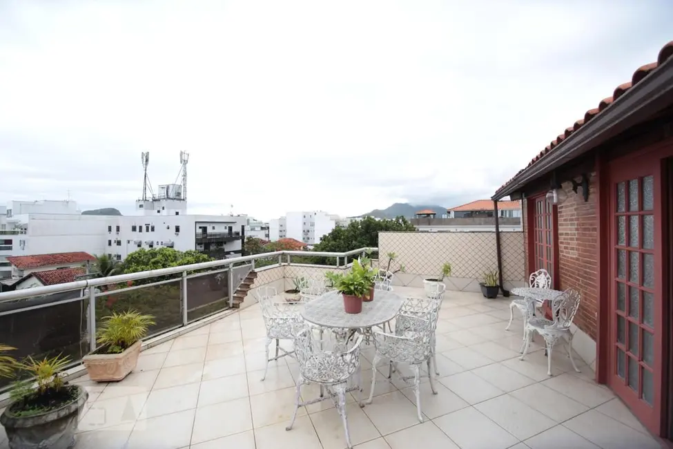 Apartamento com 3 quartos à venda, 165m2 em Rio De Janeiro - RJ - imagem 7 Foto 7 de Apartamento com 3 quartos à venda, 165m2 em Rio De Janeiro - RJ