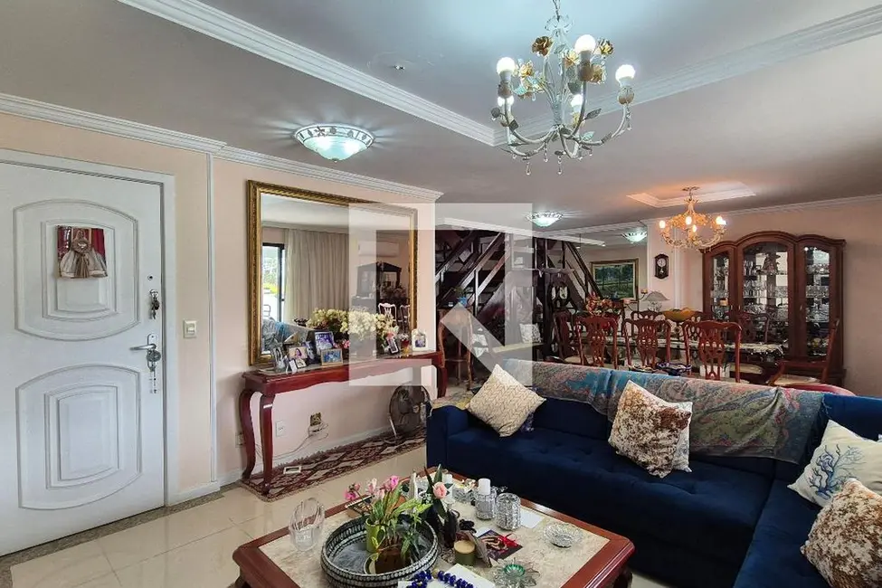 Foto 2 de Casa com 4 quartos à venda, 400m2 em Rio De Janeiro - RJ