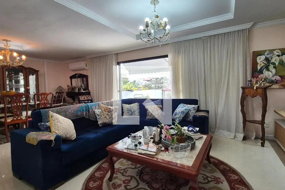 Foto 1 de Casa com 4 quartos à venda, 400m2 em Rio De Janeiro - RJ