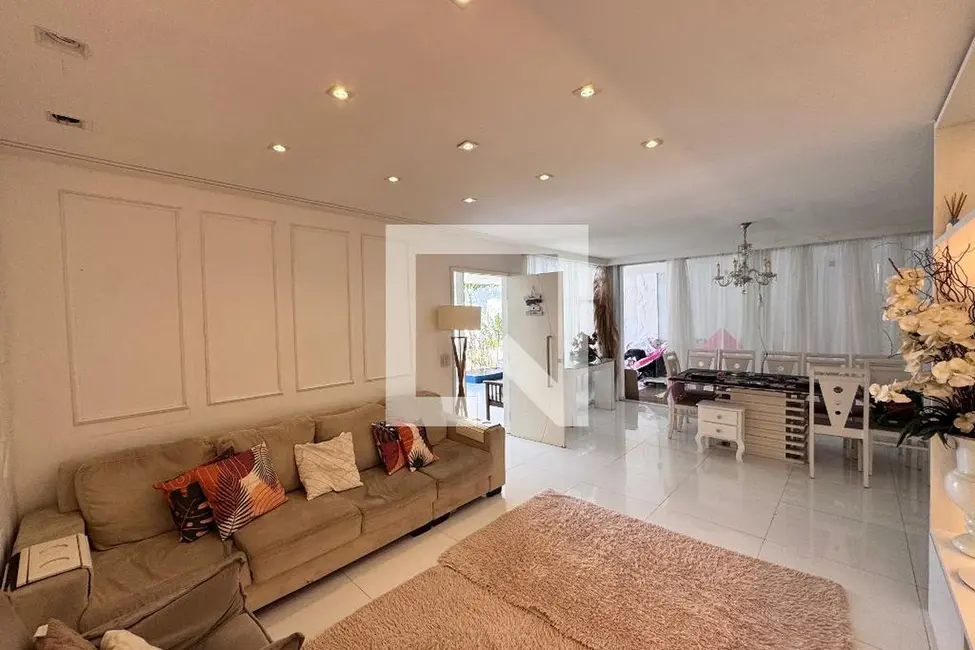 Foto 3 de Casa com 4 quartos à venda, 232m2 em Rio De Janeiro - RJ
