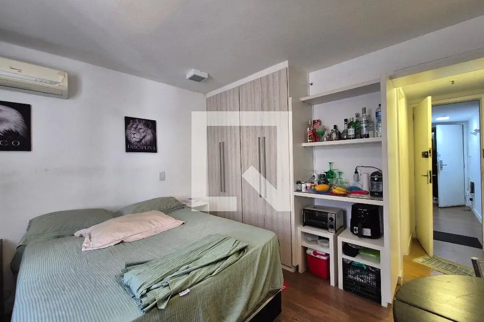 Apartamento com 2 quartos à venda, 45m2 em Rio De Janeiro - RJ - imagem 2 Foto 2 de Apartamento com 2 quartos à venda, 45m2 em Rio De Janeiro - RJ