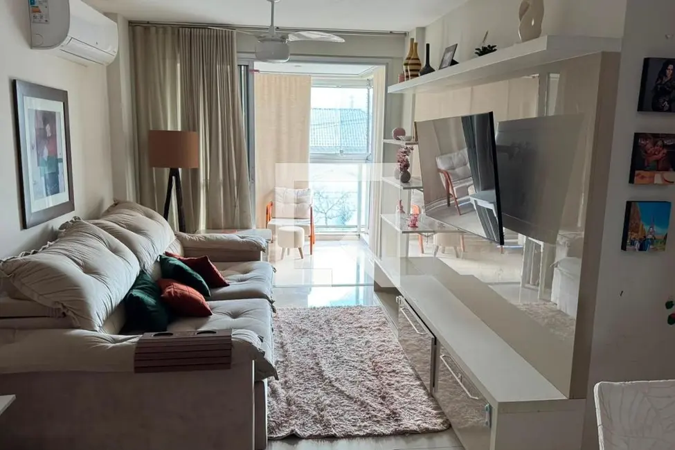 Apartamento com 4 quartos à venda, 137m2 em Rio De Janeiro - RJ - imagem 3 Foto 3 de Apartamento com 4 quartos à venda, 137m2 em Rio De Janeiro - RJ
