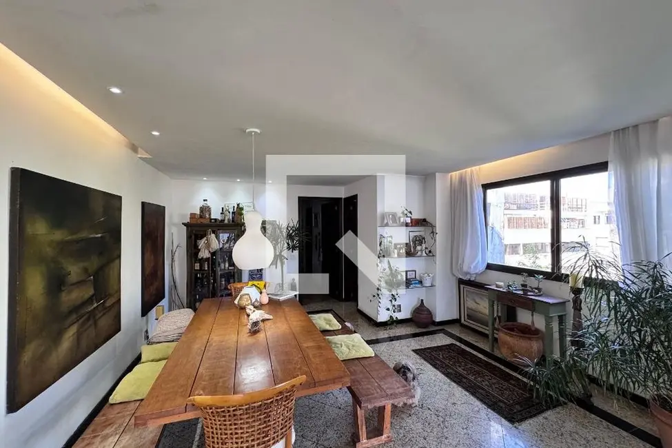 Apartamento com 4 quartos à venda, 222m2 em Rio De Janeiro - RJ - imagem 4 Foto 4 de Apartamento com 4 quartos à venda, 222m2 em Rio De Janeiro - RJ
