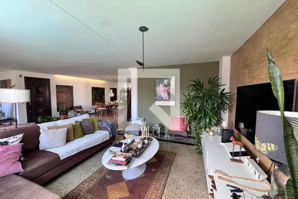 Apartamento com 4 quartos à venda, 222m2 em Rio De Janeiro - RJ - imagem 8 Foto 8 de Apartamento com 4 quartos à venda, 222m2 em Rio De Janeiro - RJ