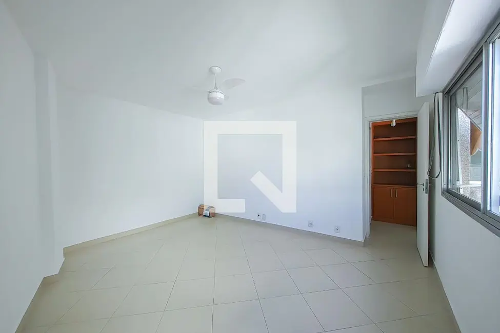 Apartamento com 3 quartos à venda, 116m2 em Botafogo, Rio De Janeiro - RJ - imagem 5 Foto 5 de Apartamento com 3 quartos à venda, 116m2 em Botafogo, Rio De Janeiro - RJ