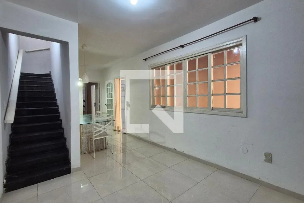 Foto 4 de Casa com 3 quartos à venda, 180m2 em Rio De Janeiro - RJ