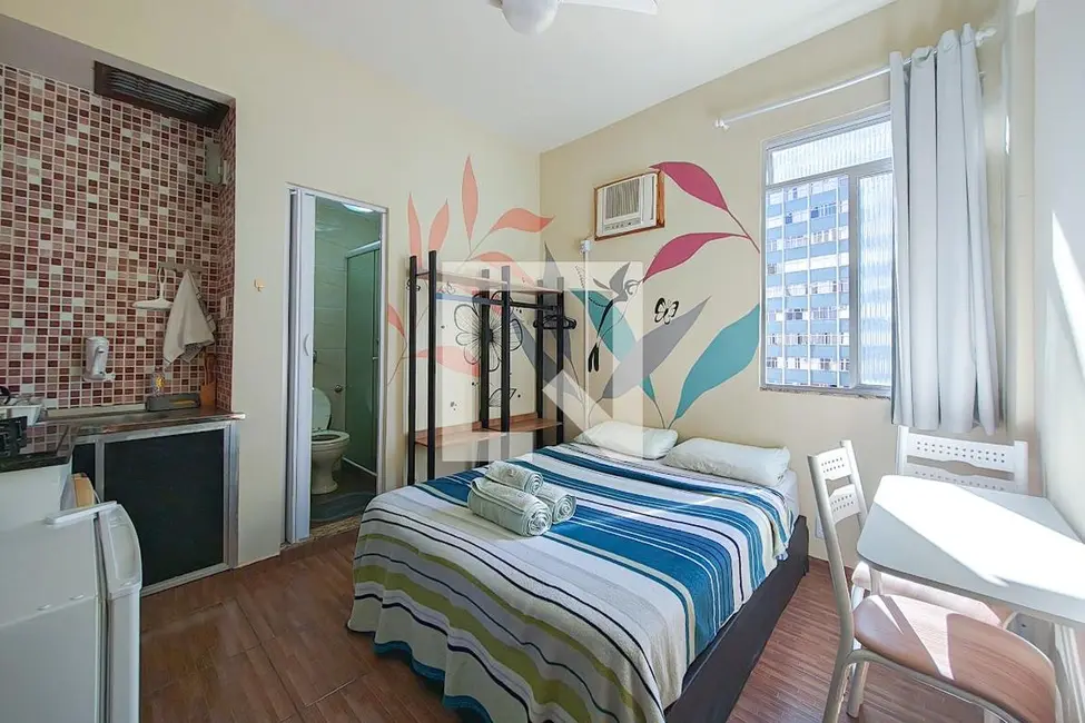 Kitnet com 1 quarto à venda, 20m2 em Botafogo, Rio De Janeiro - RJ - imagem 3 Foto 3 de Kitnet com 1 quarto à venda, 20m2 em Botafogo, Rio De Janeiro - RJ