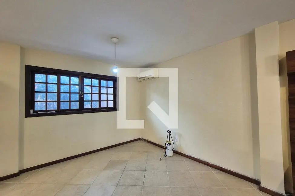 Foto 5 de Casa com 3 quartos à venda, 280m2 em Rio De Janeiro - RJ
