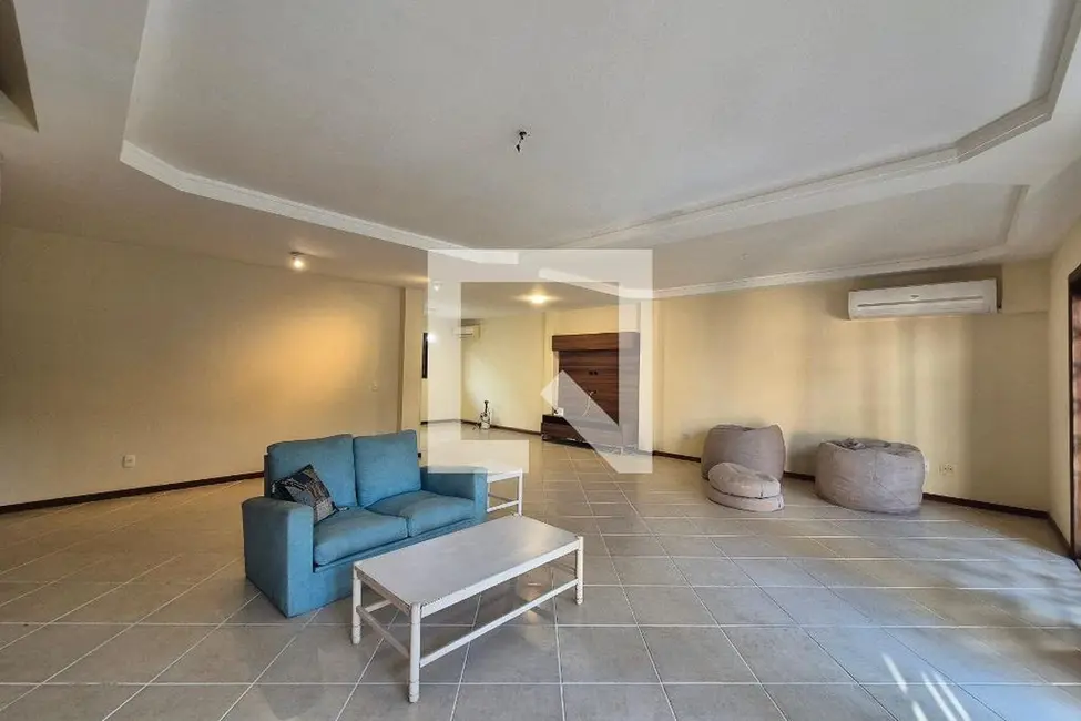 Foto 2 de Casa com 3 quartos à venda, 280m2 em Rio De Janeiro - RJ
