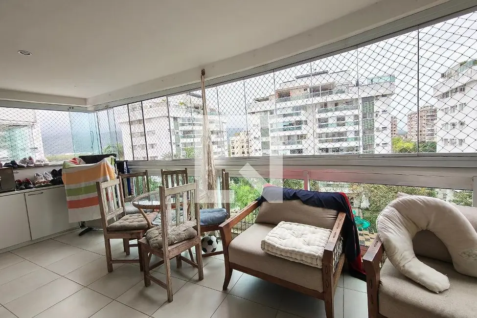 Apartamento com 3 quartos à venda, 121m2 em Rio De Janeiro - RJ - imagem 4 Foto 4 de Apartamento com 3 quartos à venda, 121m2 em Rio De Janeiro - RJ