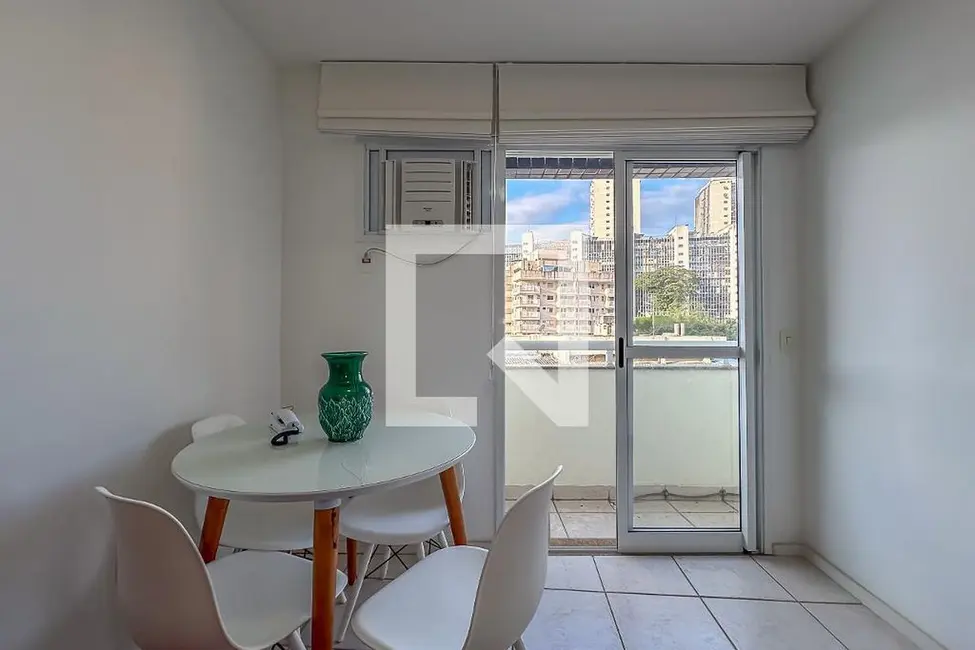 Apartamento com 2 quartos à venda, 90m2 em Botafogo, Rio De Janeiro - RJ - imagem 8 Foto 8 de Apartamento com 2 quartos à venda, 90m2 em Botafogo, Rio De Janeiro - RJ