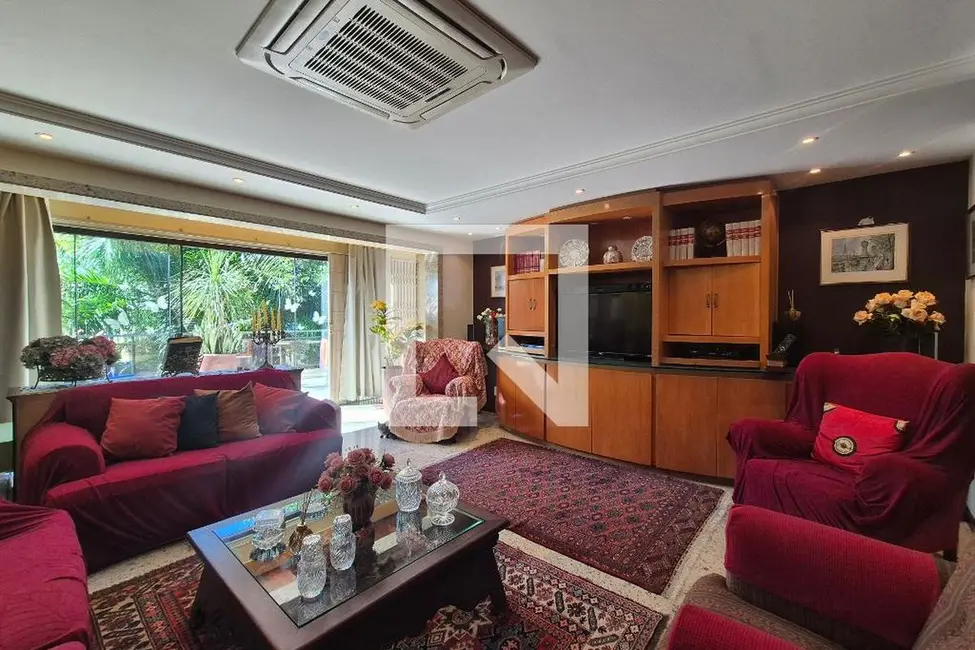 Apartamento com 4 quartos à venda, 370m2 em Rio De Janeiro - RJ - imagem 3 Foto 3 de Apartamento com 4 quartos à venda, 370m2 em Rio De Janeiro - RJ