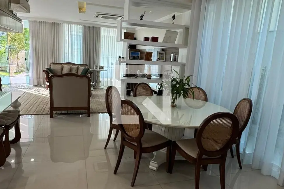 Casa com 4 quartos à venda, 320m2 em Rio De Janeiro - RJ - imagem 5 Foto 5 de Casa com 4 quartos à venda, 320m2 em Rio De Janeiro - RJ