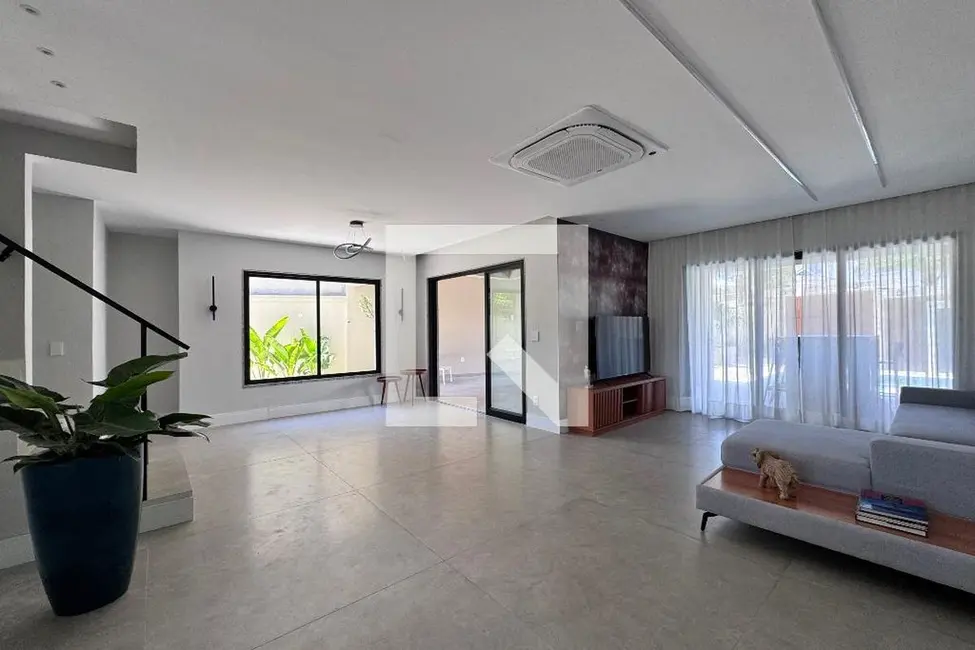 Foto 2 de Casa de Condomínio com 4 quartos à venda, 350m2 em Rio De Janeiro - RJ