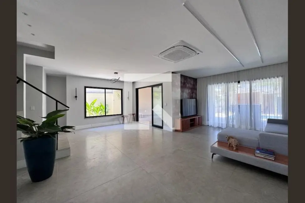Foto 1 de Casa de Condomínio com 4 quartos à venda, 350m2 em Rio De Janeiro - RJ