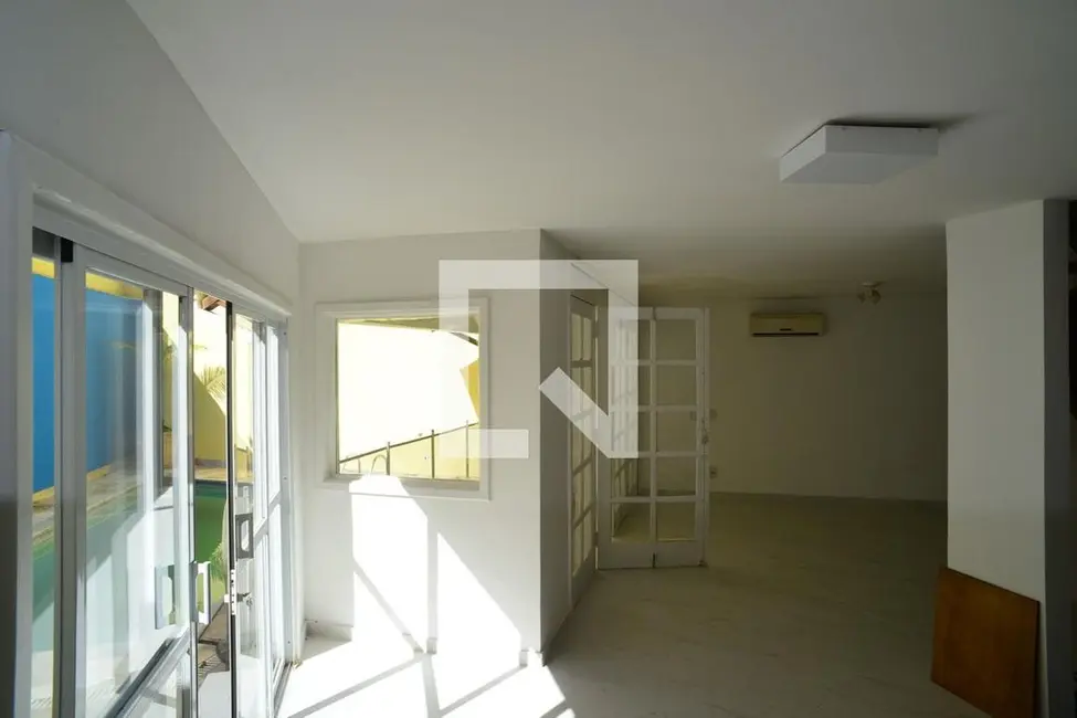 Casa de Condomínio com 4 quartos à venda, 300m2 em Barra da Tijuca, Rio De Janeiro - RJ - imagem 9 Foto 9 de Casa de Condomínio com 4 quartos à venda, 300m2 em Barra da Tijuca, Rio De Janeiro - RJ