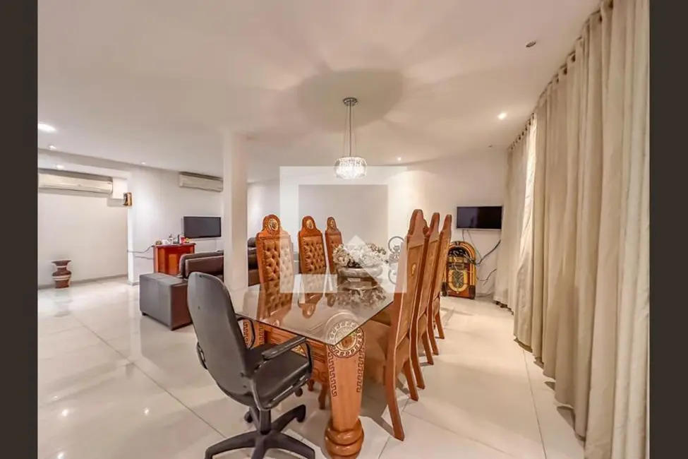 Casa com 3 quartos à venda, 810m2 em Botafogo, Rio De Janeiro - RJ - imagem 1 Foto 1 de Casa com 3 quartos à venda, 810m2 em Botafogo, Rio De Janeiro - RJ