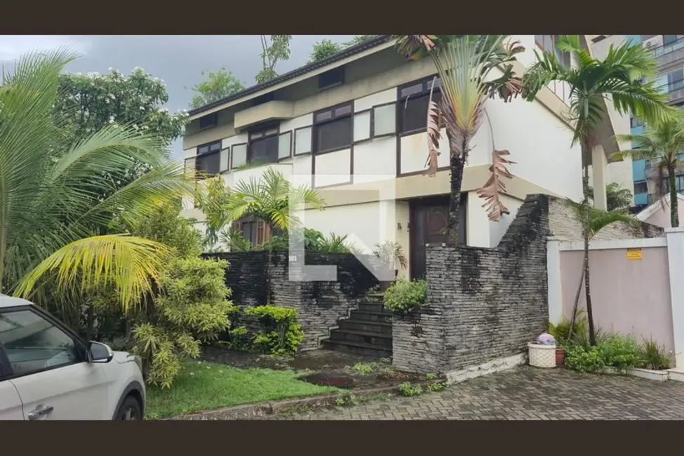 Casa de Condomínio com 4 quartos à venda, 432m2 em Barra da Tijuca, Rio De Janeiro - RJ - imagem 1 Foto 1 de Casa de Condomínio com 4 quartos à venda, 432m2 em Barra da Tijuca, Rio De Janeiro - RJ
