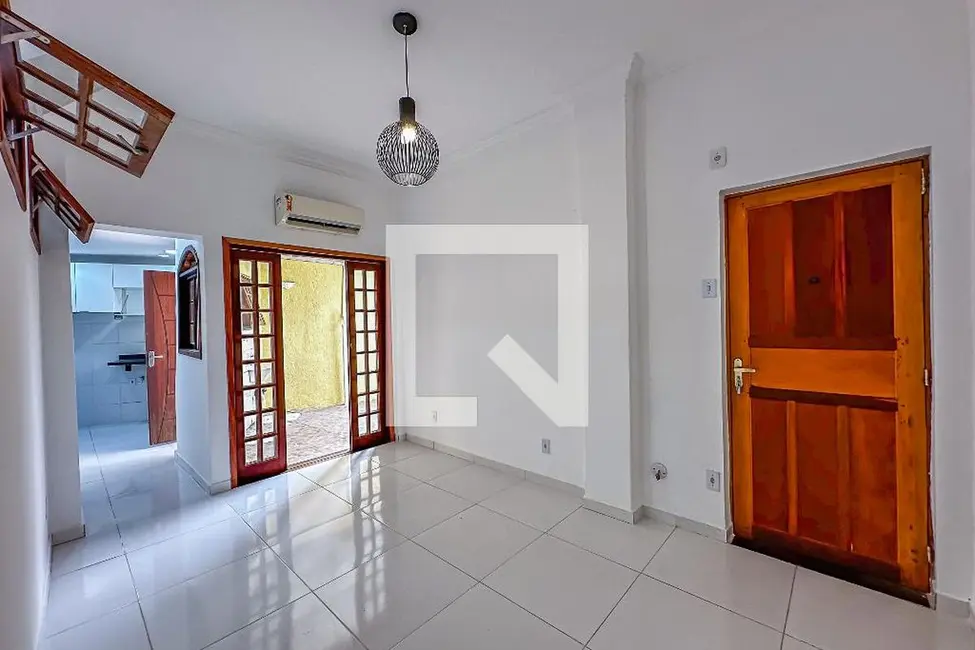 Apartamento com 2 quartos à venda, 30m2 em Laranjeiras, Rio De Janeiro - RJ - imagem 1 Foto 1 de Apartamento com 2 quartos à venda, 30m2 em Laranjeiras, Rio De Janeiro - RJ