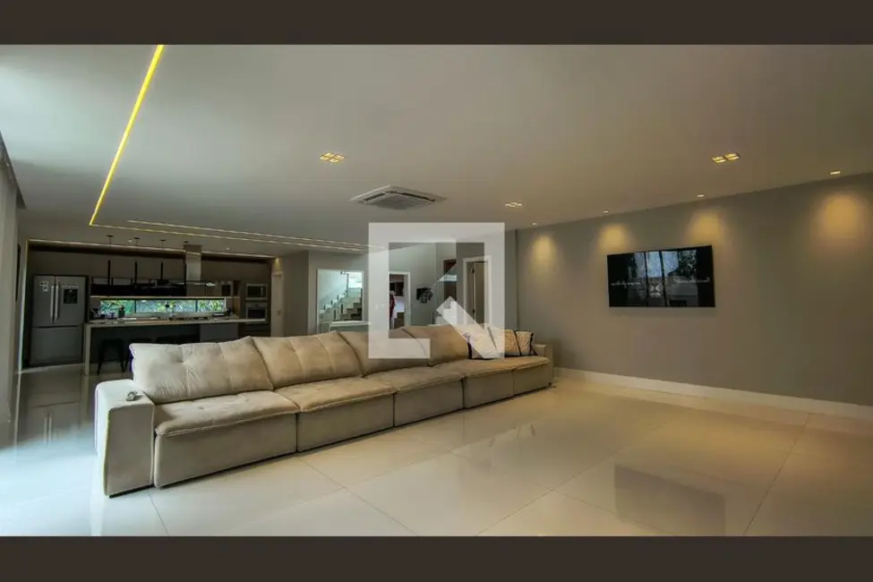 Casa com 5 quartos à venda, 300m2 em Rio De Janeiro - RJ - imagem 6 Foto 6 de Casa com 5 quartos à venda, 300m2 em Rio De Janeiro - RJ