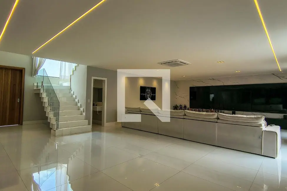Casa com 5 quartos à venda, 300m2 em Rio De Janeiro - RJ - imagem 2 Foto 2 de Casa com 5 quartos à venda, 300m2 em Rio De Janeiro - RJ