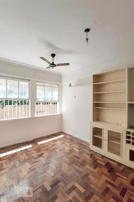 Apartamento com 2 quartos à venda, 55m2 em Laranjeiras, Rio De Janeiro - RJ - imagem 5 Foto 5 de Apartamento com 2 quartos à venda, 55m2 em Laranjeiras, Rio De Janeiro - RJ