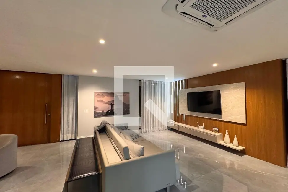 Foto 4 de Casa com 4 quartos à venda, 450m2 em Rio De Janeiro - RJ