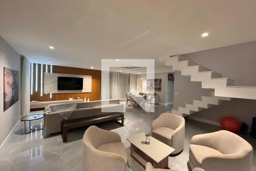 Foto 1 de Casa com 4 quartos à venda, 450m2 em Rio De Janeiro - RJ