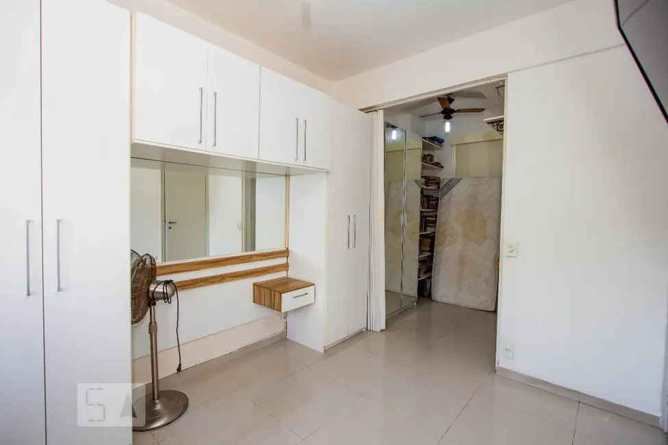 Apartamento com 2 quartos à venda, 65m2 em Laranjeiras, Rio De Janeiro - RJ - imagem 9 Foto 9 de Apartamento com 2 quartos à venda, 65m2 em Laranjeiras, Rio De Janeiro - RJ