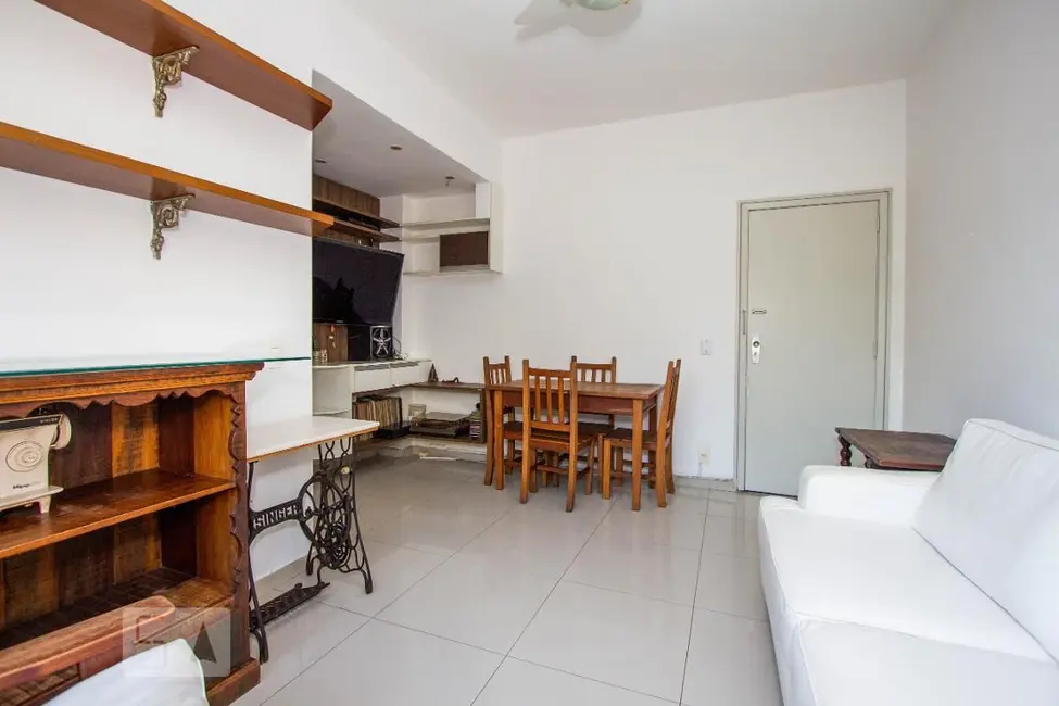 Apartamento com 2 quartos à venda, 65m2 em Laranjeiras, Rio De Janeiro - RJ - imagem 3 Foto 3 de Apartamento com 2 quartos à venda, 65m2 em Laranjeiras, Rio De Janeiro - RJ