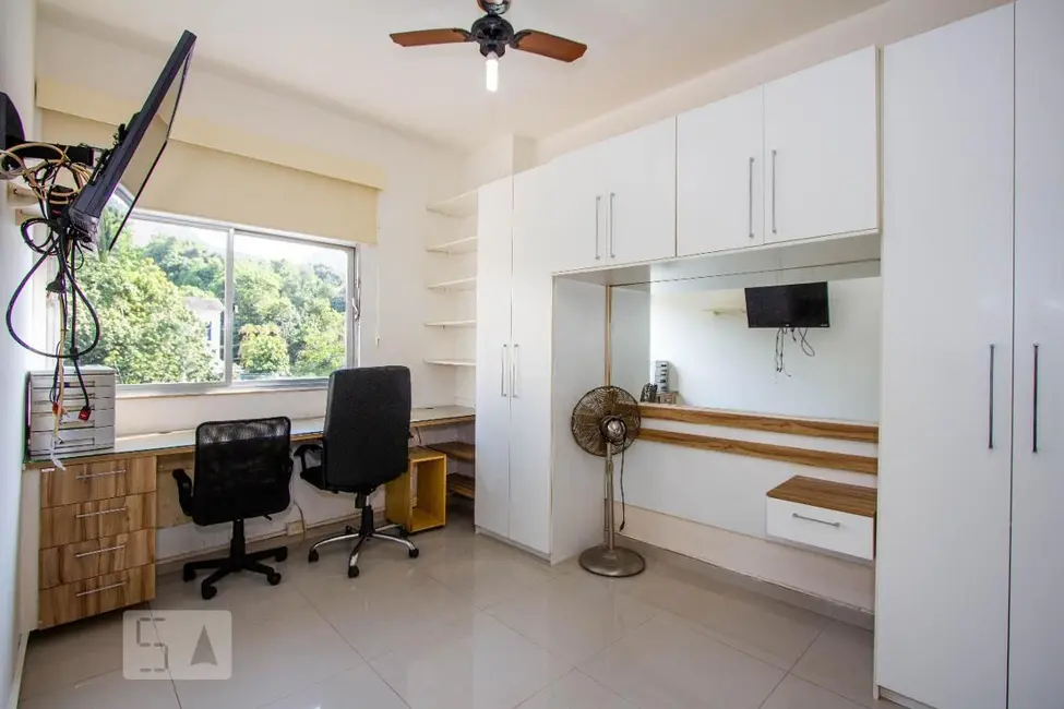 Apartamento com 2 quartos à venda, 65m2 em Laranjeiras, Rio De Janeiro - RJ - imagem 5 Foto 5 de Apartamento com 2 quartos à venda, 65m2 em Laranjeiras, Rio De Janeiro - RJ