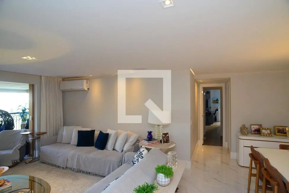 Apartamento com 5 quartos à venda, 191m2 em Barra da Tijuca, Rio De Janeiro - RJ - imagem 2 Foto 2 de Apartamento com 5 quartos à venda, 191m2 em Barra da Tijuca, Rio De Janeiro - RJ
