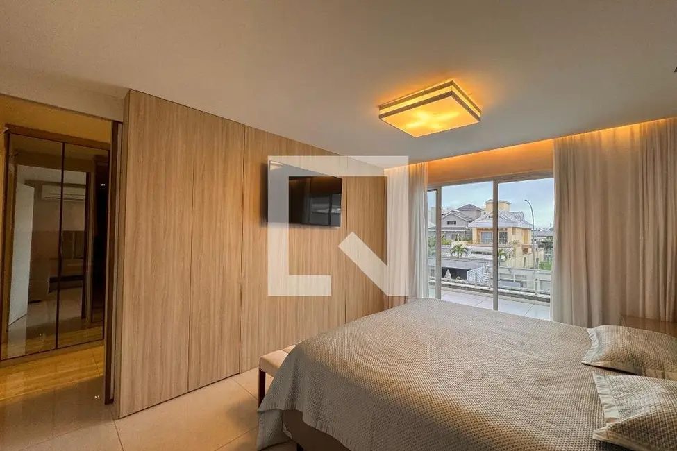 Casa com 4 quartos à venda, 490m2 em Rio De Janeiro - RJ - imagem 7 Foto 7 de Casa com 4 quartos à venda, 490m2 em Rio De Janeiro - RJ