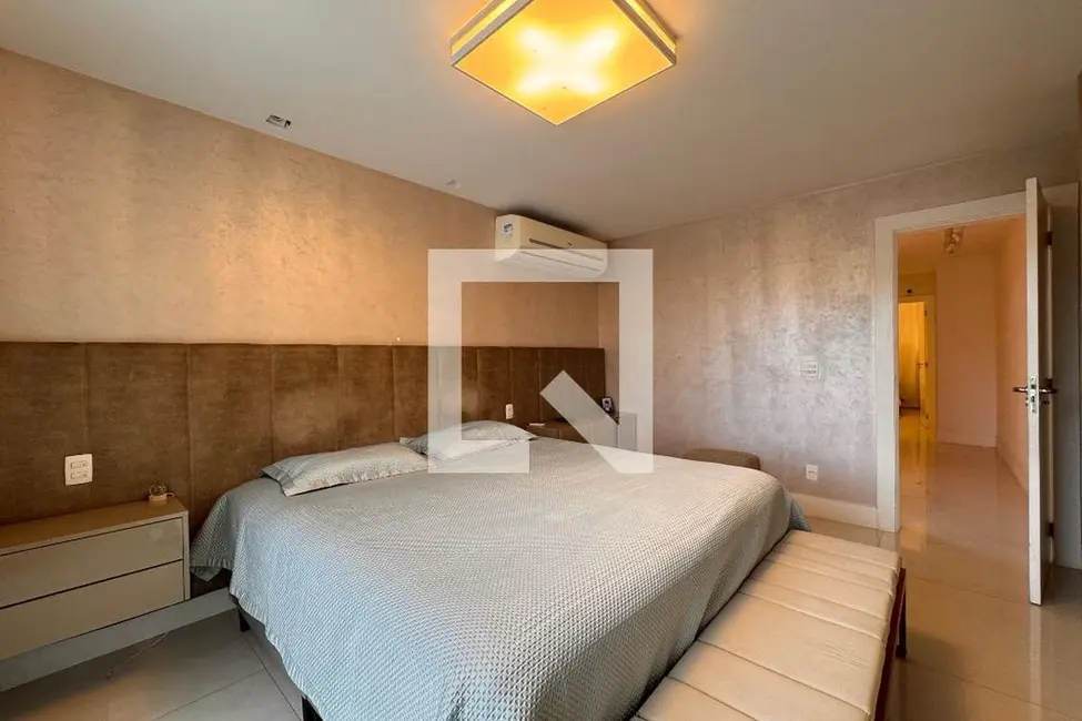 Casa com 4 quartos à venda, 490m2 em Rio De Janeiro - RJ - imagem 8 Foto 8 de Casa com 4 quartos à venda, 490m2 em Rio De Janeiro - RJ