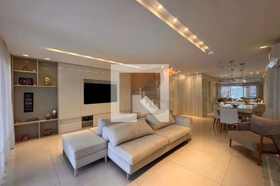 Casa com 4 quartos à venda, 490m2 em Rio De Janeiro - RJ - imagem 1 Foto 1 de Casa com 4 quartos à venda, 490m2 em Rio De Janeiro - RJ