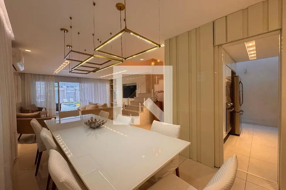 Casa com 4 quartos à venda, 490m2 em Rio De Janeiro - RJ - imagem 4 Foto 4 de Casa com 4 quartos à venda, 490m2 em Rio De Janeiro - RJ