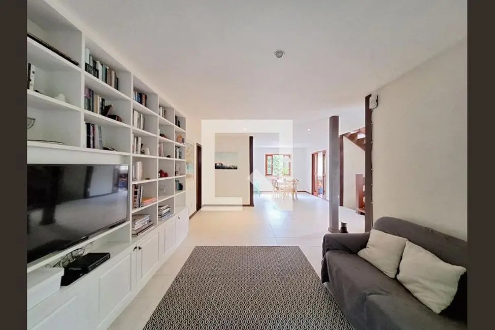 Casa com 5 quartos à venda, 1037m2 em Laranjeiras, Rio De Janeiro - RJ - imagem 6 Foto 6 de Casa com 5 quartos à venda, 1037m2 em Laranjeiras, Rio De Janeiro - RJ