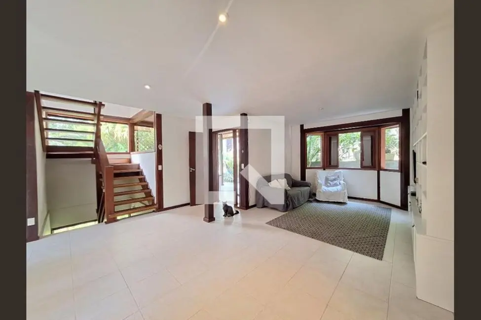 Casa com 5 quartos à venda, 1037m2 em Laranjeiras, Rio De Janeiro - RJ - imagem 4 Foto 4 de Casa com 5 quartos à venda, 1037m2 em Laranjeiras, Rio De Janeiro - RJ